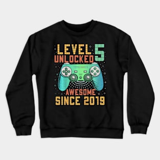 Kids Level 5 Unlocked 5th Birthday 5 Year Old Gamer Bday Crewneck Sweatshirt